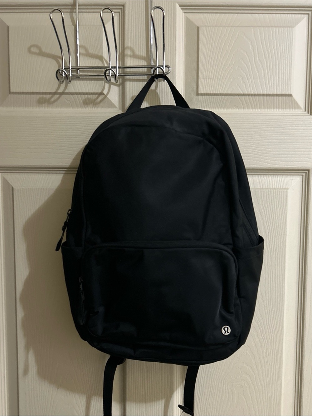 Lululemon Everywhere Backpack Black, 22L, Lightweight, Adjustable NWOT